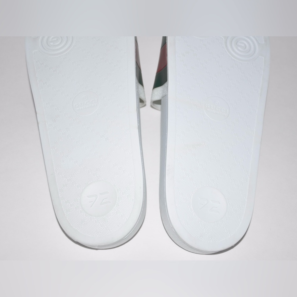 Authentic Gucci White Pool Slides Slip On Sandals Men's US Size 9 MSRP $495 - Picture 9 of 9